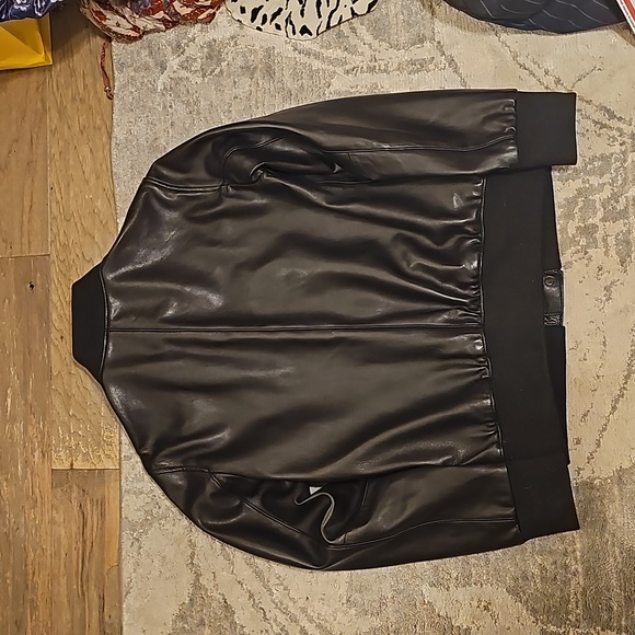 EMPORIO Armani black butter soft leather bomber jacket  M - Picture 4 of 16